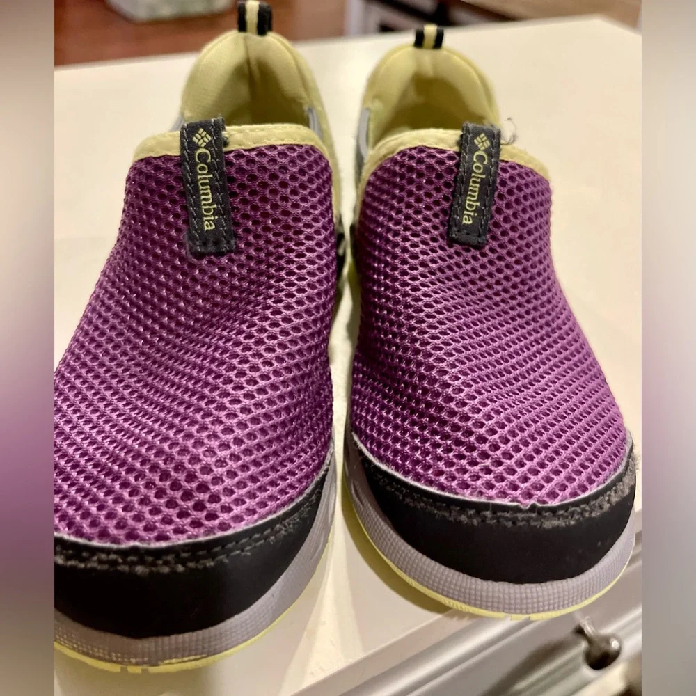 Columbia Girls size 11 slip on mesh purple grey Omni-grip swim shoe